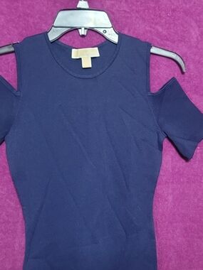 Michael Kors Navy Cold-Shoulder Ribbed Tank